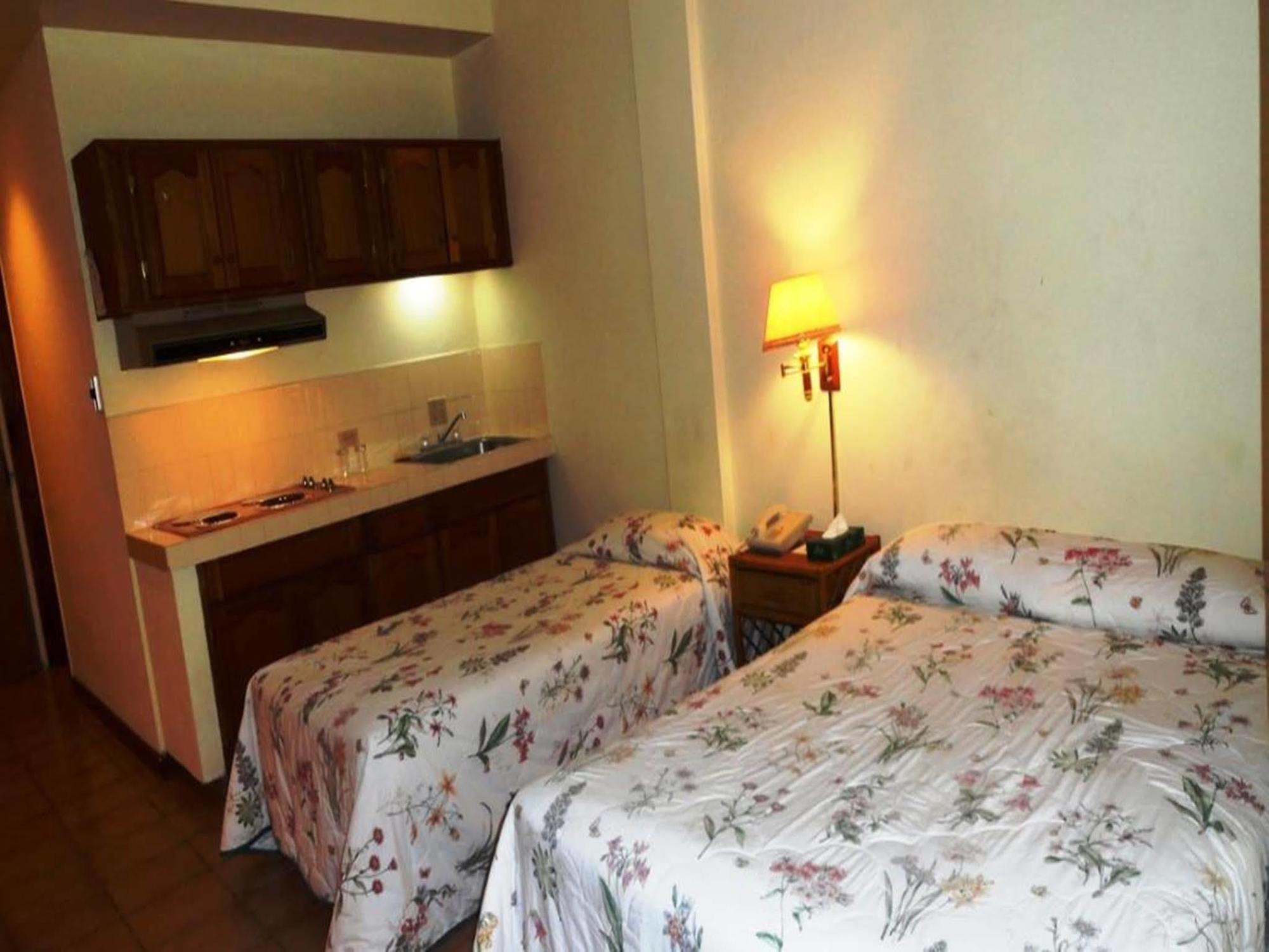 Summer Holiday Hotel Garapan Exterior foto