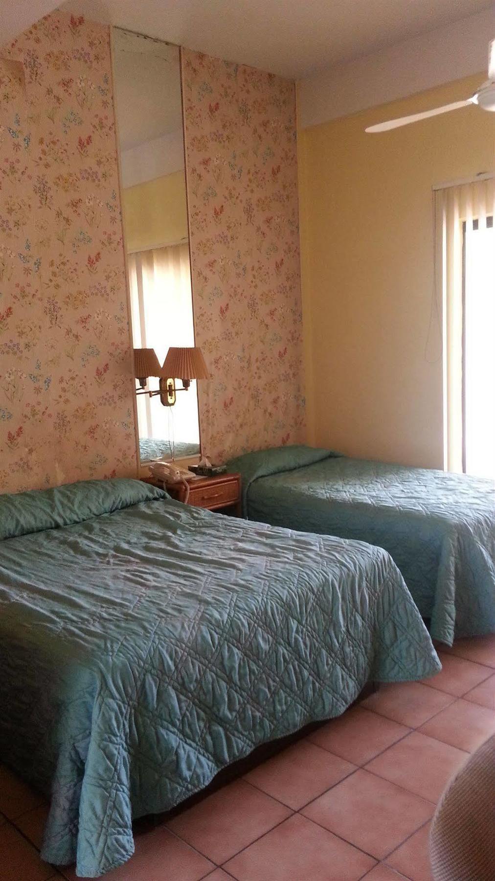 Summer Holiday Hotel Garapan Exterior foto