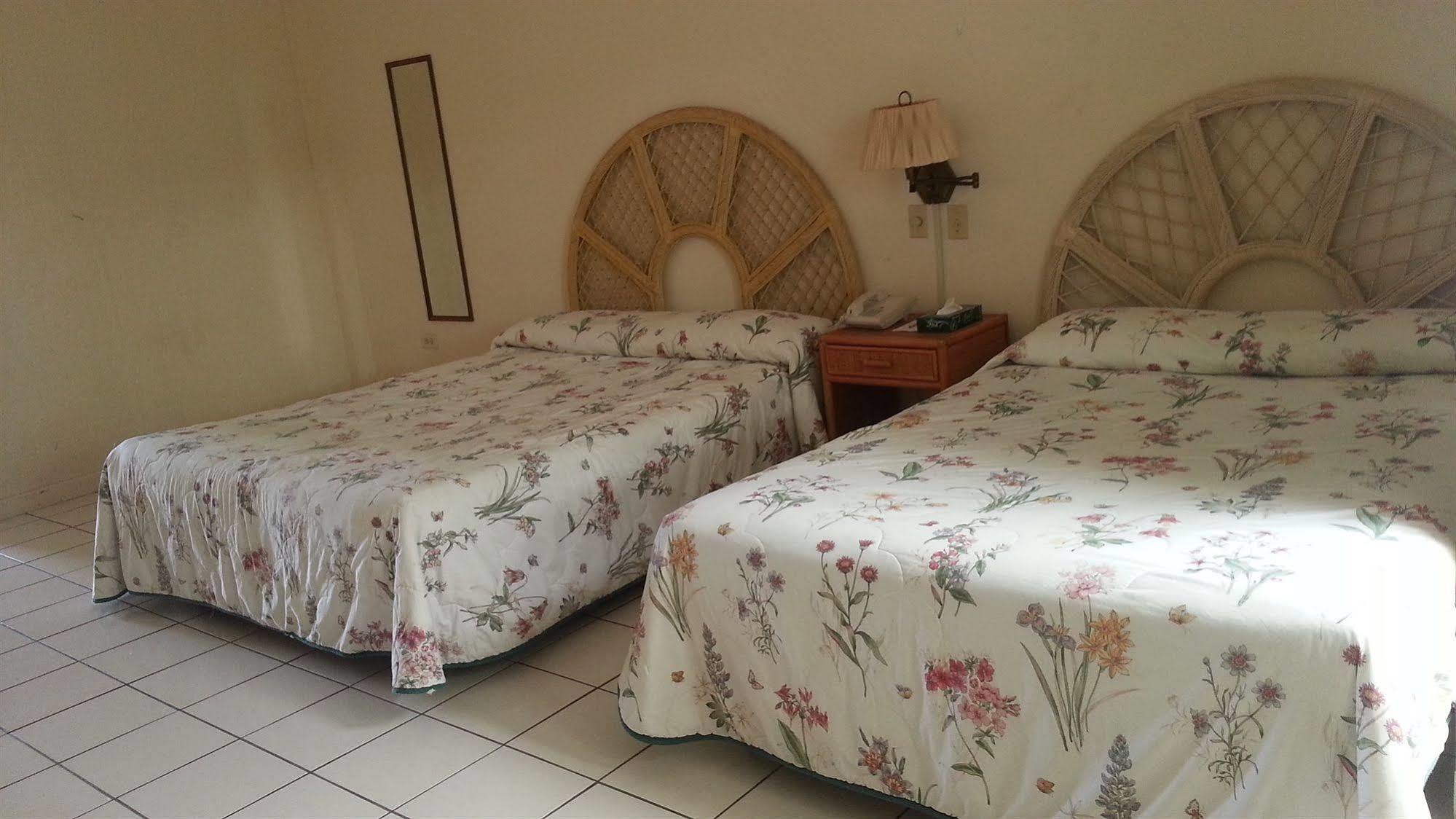 Summer Holiday Hotel Garapan Exterior foto