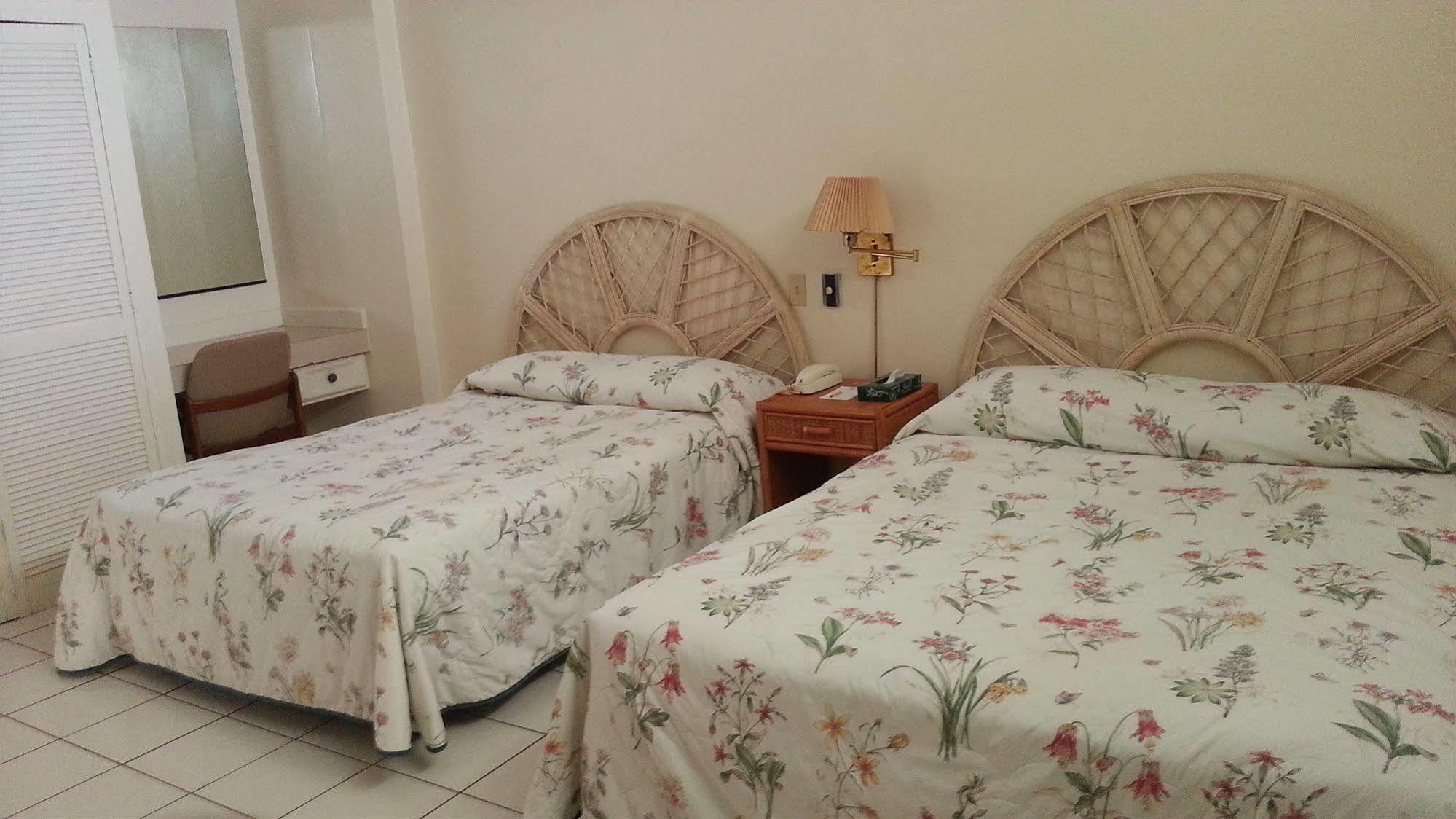 Summer Holiday Hotel Garapan Exterior foto